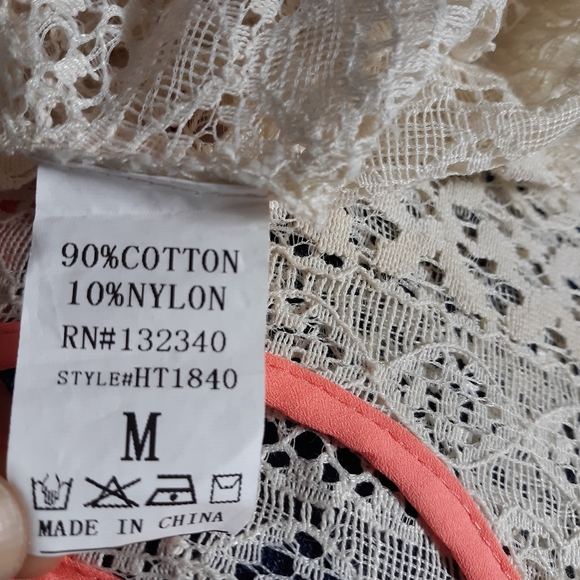 Karlie Women's Size Medium Ivory Lace Top Blouse - Picture 6 of 6